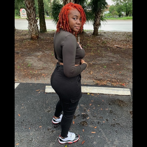 Meet your Posher, Ker :) - Picture 4 of 6